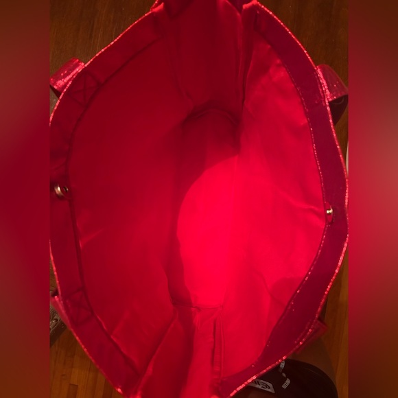 Marc Jacobs Daisy Tote NWT - Picture 2 of 3